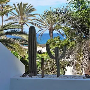 https://beautiful-beachfront.tenerifehoteles.net